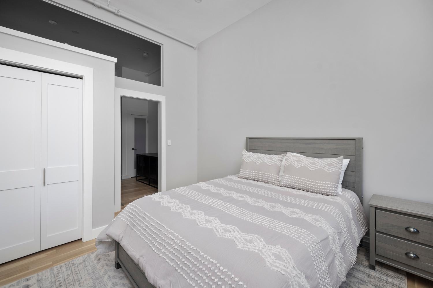 Appartement Chic Remodeled Modern Loft In Old Port à Portland Extérieur photo