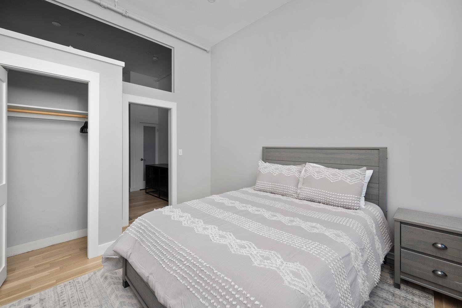 Appartement Chic Remodeled Modern Loft In Old Port à Portland Extérieur photo