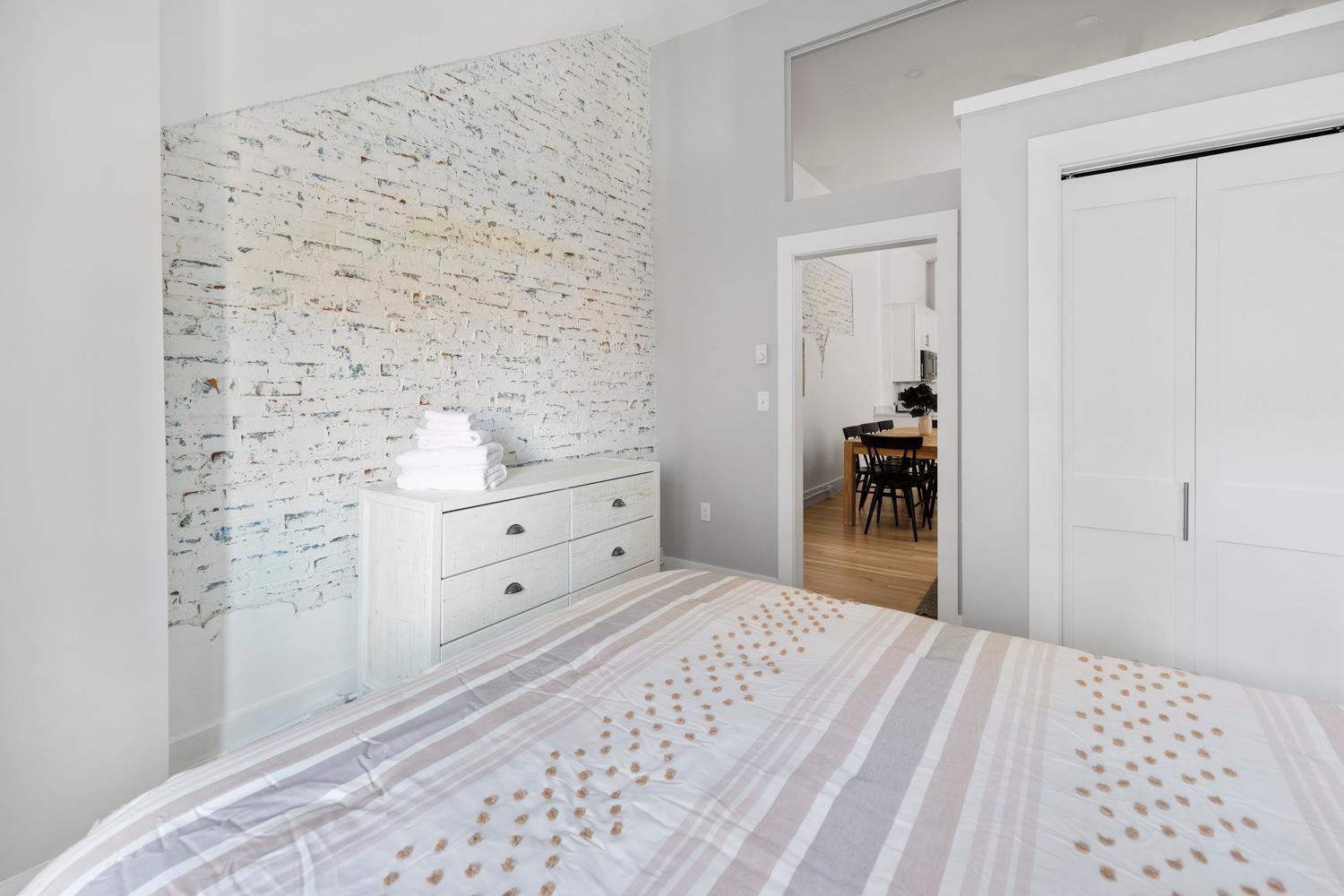 Appartement Chic Remodeled Modern Loft In Old Port à Portland Extérieur photo