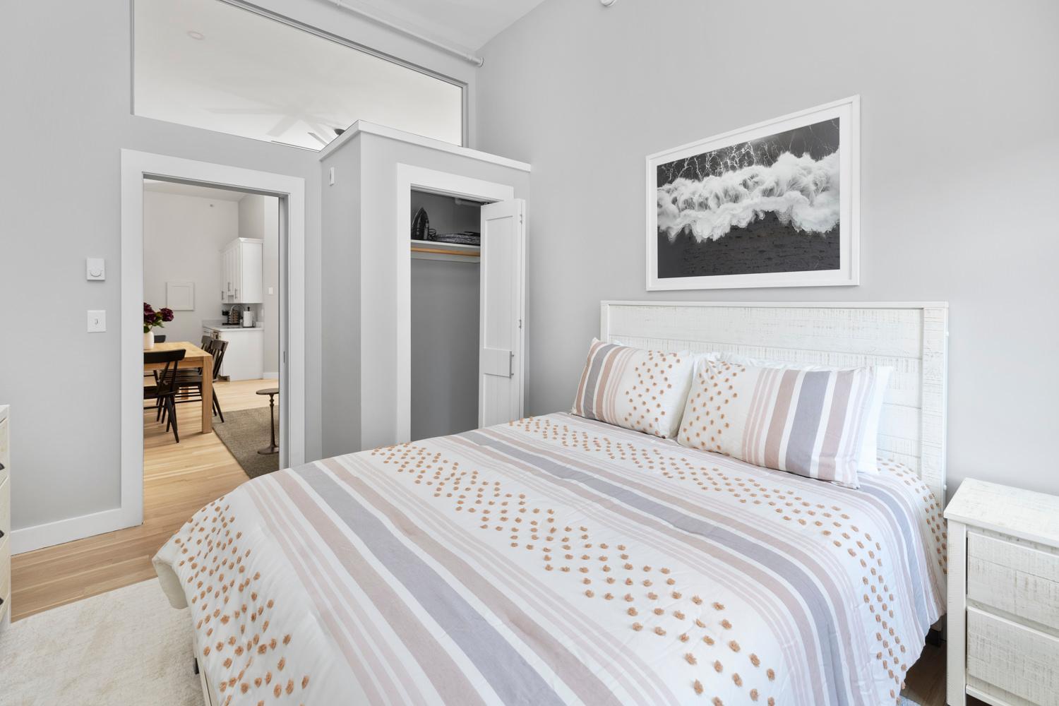 Appartement Chic Remodeled Modern Loft In Old Port à Portland Extérieur photo